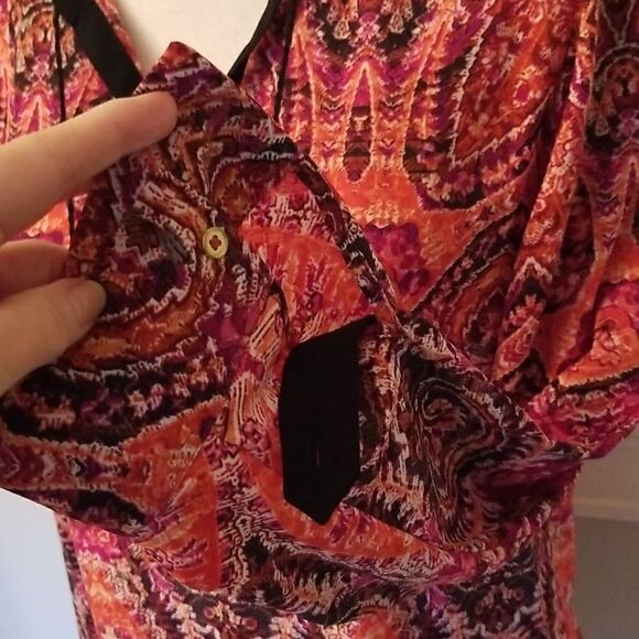 Rafella Size small tunic top - Picture 4 of 10